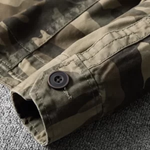 Alternative view of Men’s Vintage Army Camo Jacket